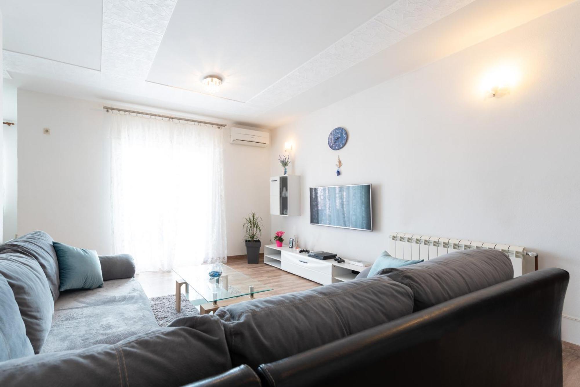 Apartment with 3 bedrooms&jacuzzi on rooftop Trogir Buitenkant foto