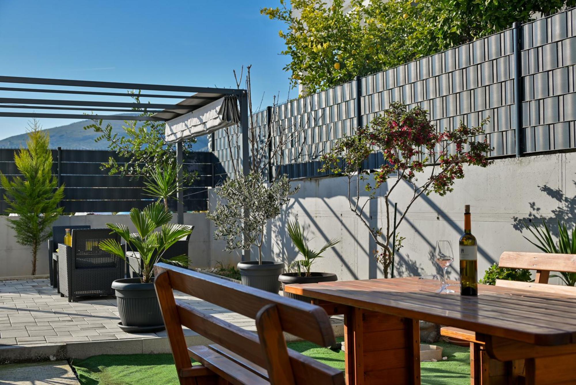 Apartment with 3 bedrooms&jacuzzi on rooftop Trogir Buitenkant foto